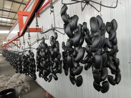 Hitam 1/2' Butt Weld Fittings P245GH Baja Karbon 45 Derajat Panjang Radius Siku