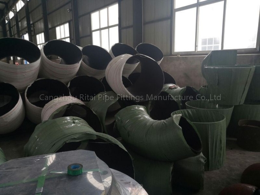 ASTM B16.9 Siku Pipa Besar Baja Karbon Bulat Miring Berakhir 90 Derajat Siku Fitting